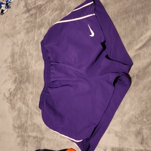 Nike Running Shorts - Picture 1 of 5